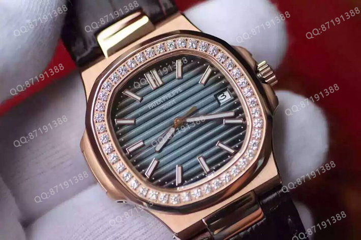 百达翡丽5711R 一比一高精仿百达翡丽PATEK PHILIPPE 运动系列NAUTILUS 5711R 包18K玫瑰金镶钻 蓝面 自动上链机械男士